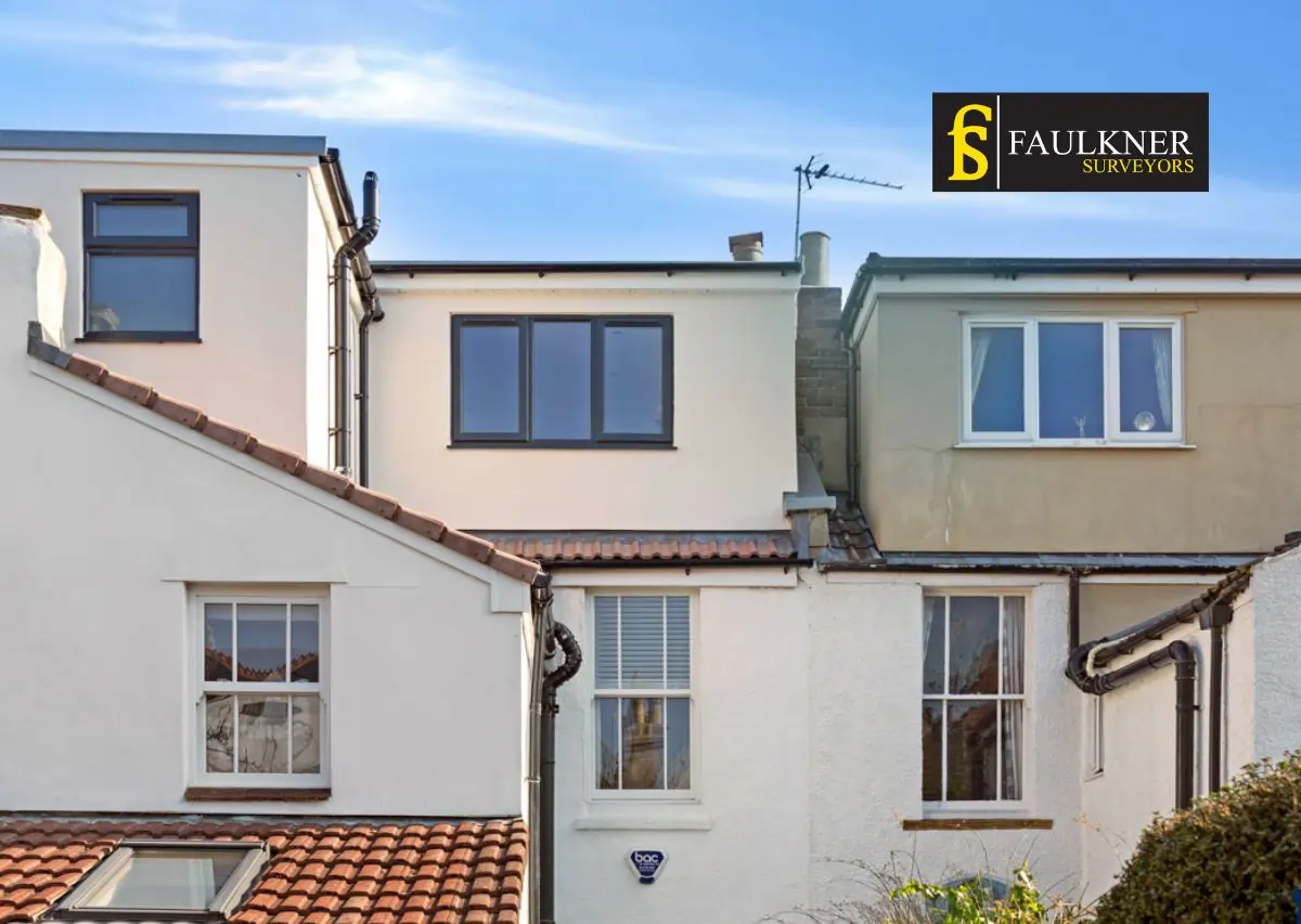 Party Wall Vs Boundary Wall : The Law, The Rights, and Your Options 3 Party Wall Banbury : What Should You Do If Your Neighbour Builds Over the Shared Boundary Banbury?
